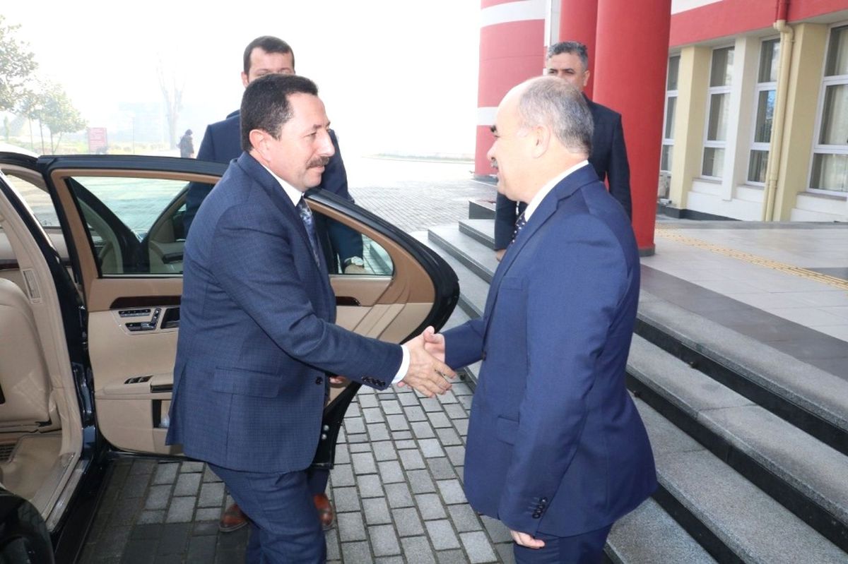 Vali Balkanlıoğlu\'ndan Vali Dağlı\'ya Ziyaret