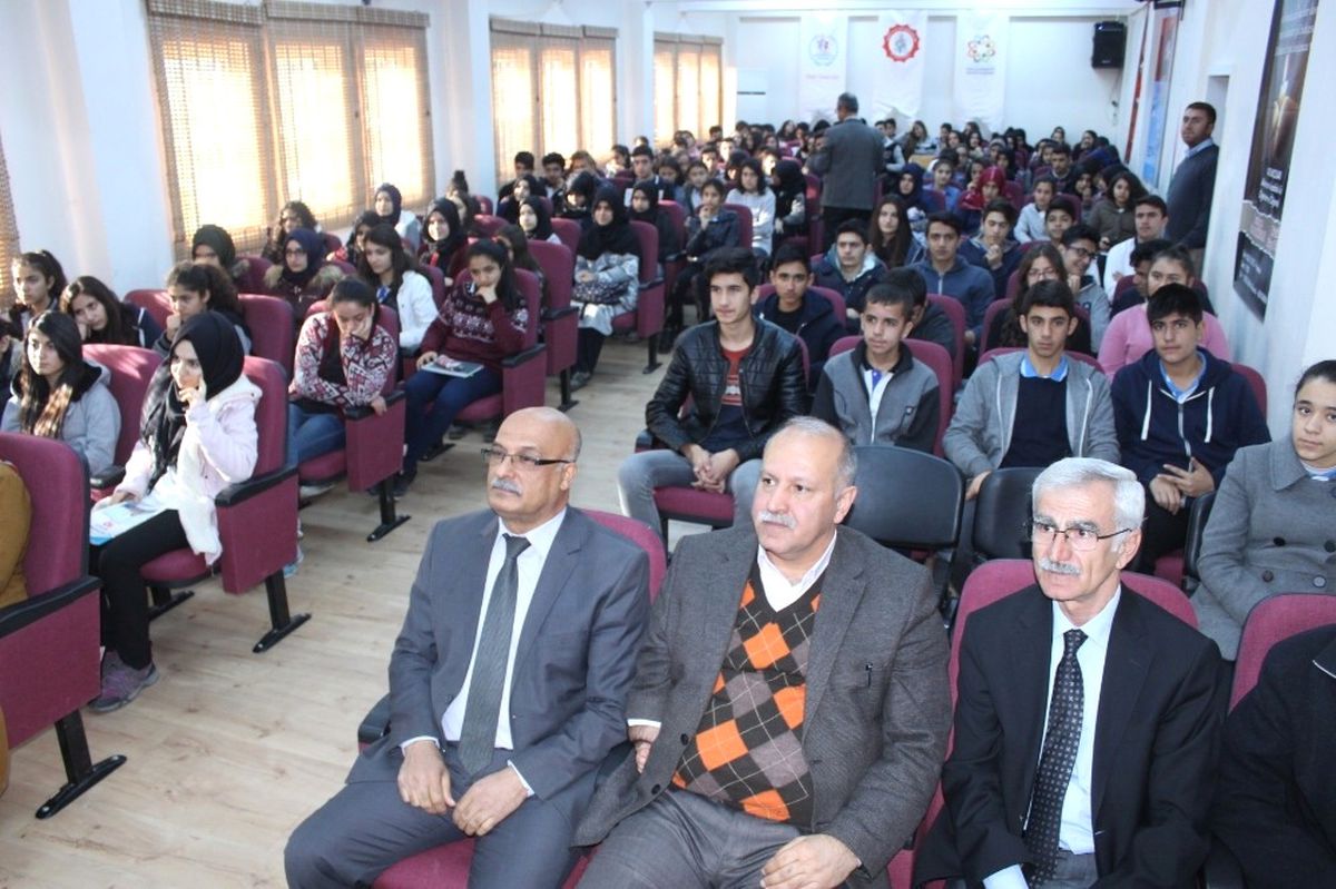 Yazar Çınar Arıkan Okul Öğrencileriyle Buluştu