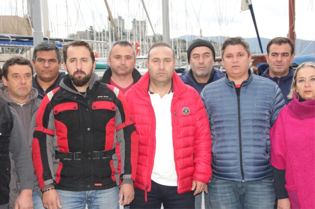 Yunanistan\'ın Kalimnos Adası\'nda El Konulan Türk Tur Teknesinin Personeline Linç Girişimi