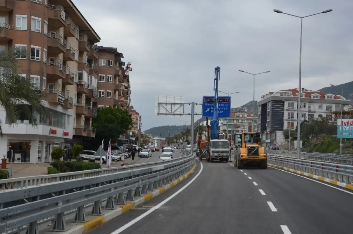 Alanya Çevre Yolu Trafiğe Açıldı