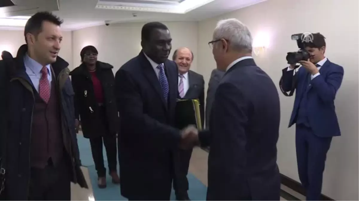 Bakan Elvan, Senegal Planlama Bakanı Kante ile Görüştü