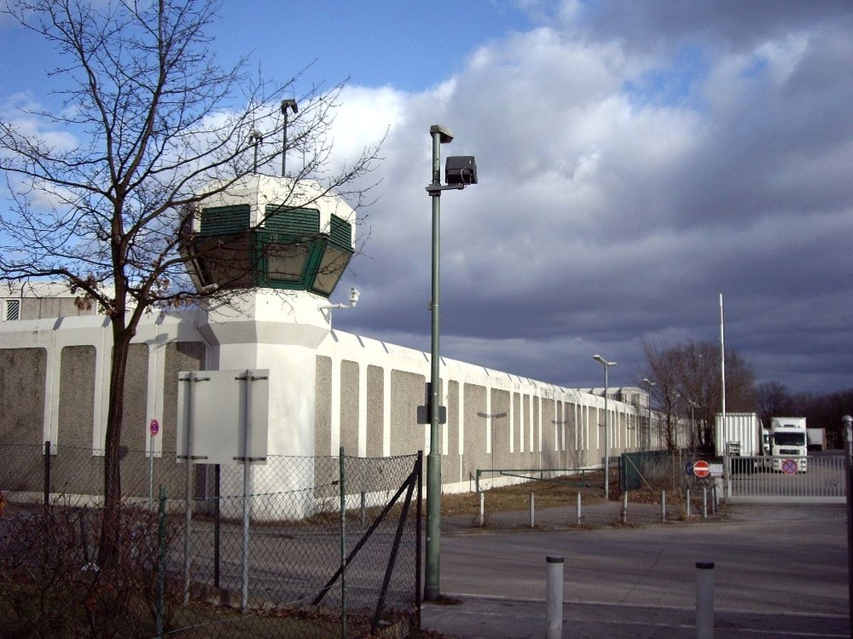 Berlin\'de Cezaevinden Dört Mahkum Kaçtı