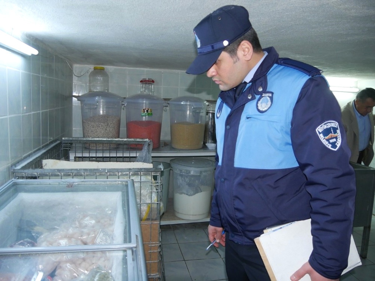 Büyükçekmece Zabıtasından Yeni Yıl Denetimi