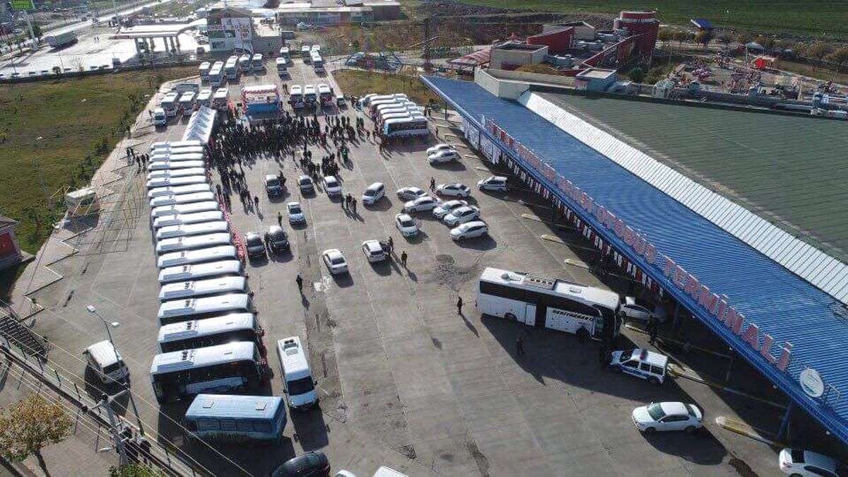 Büyükşehir, Toplu Taşımada Dönüşümü Siverek\'te Başlattı