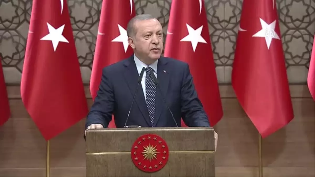 Cumhurbaşkanı Erdoğan: "Biz Mücadeleyi Önce Zihinlerimizde ve Gönüllerimizde Kaybettik"