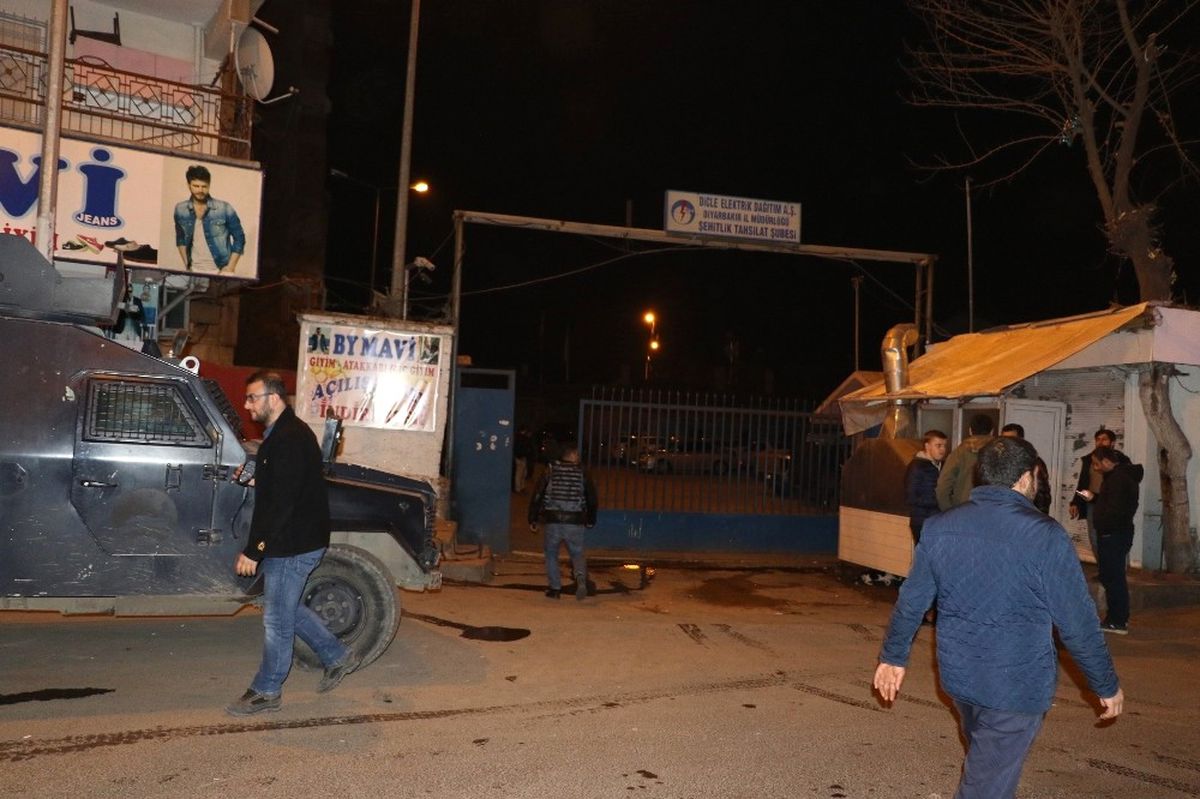 Dedaş Şubesine Eyp ve El Bombalı Saldırı