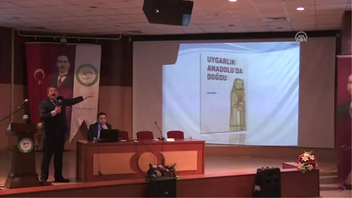 Iğdır Üniversitesinde "Anadolu" Konulu Konferans Düzenlendi