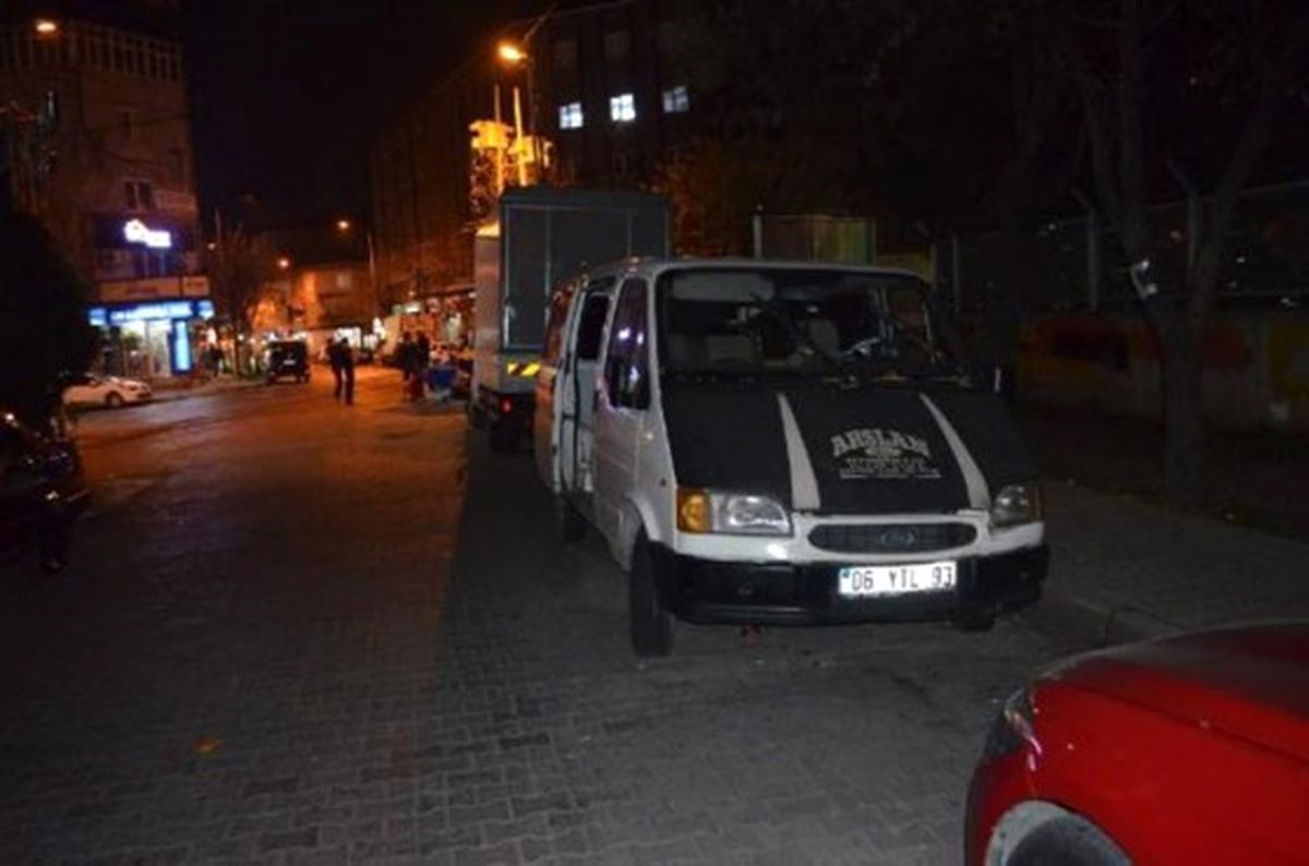 İstanbul\'da Bir Bombalı Araç Daha Yakalandı