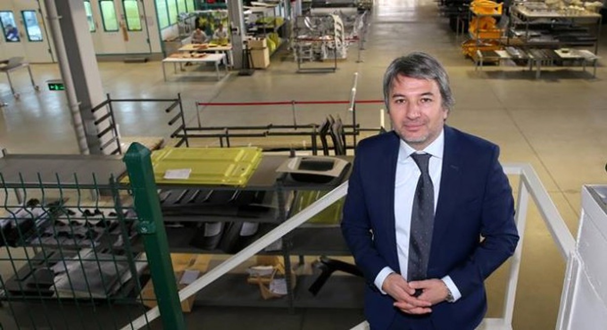 Maket Uçak Yaparken, Şimdi Airbus\'a \'Kuyruk\' İhraç Ediyor