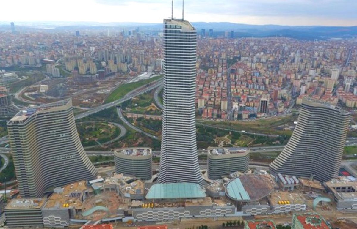 Metropol İstanbul\'daki Avm 1.3 Milyar TL\'ye Satıldı