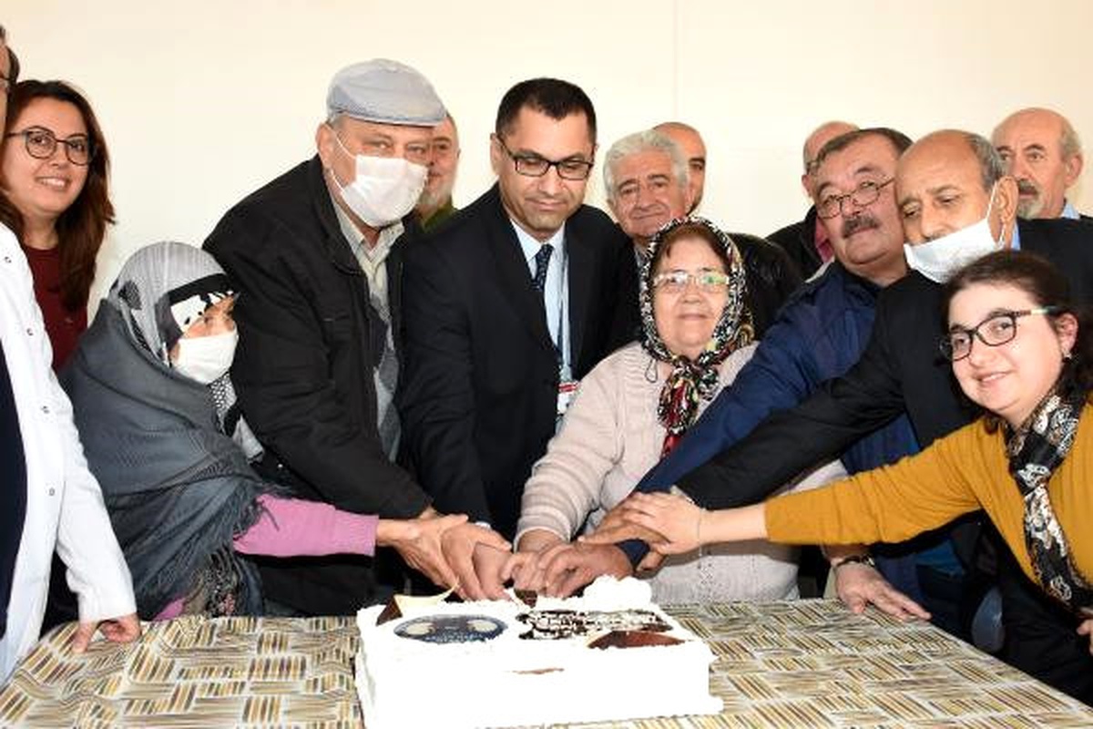 Organ Nakliyle Sağlığına Kavuşanlara Yılbaşı Kutlaması