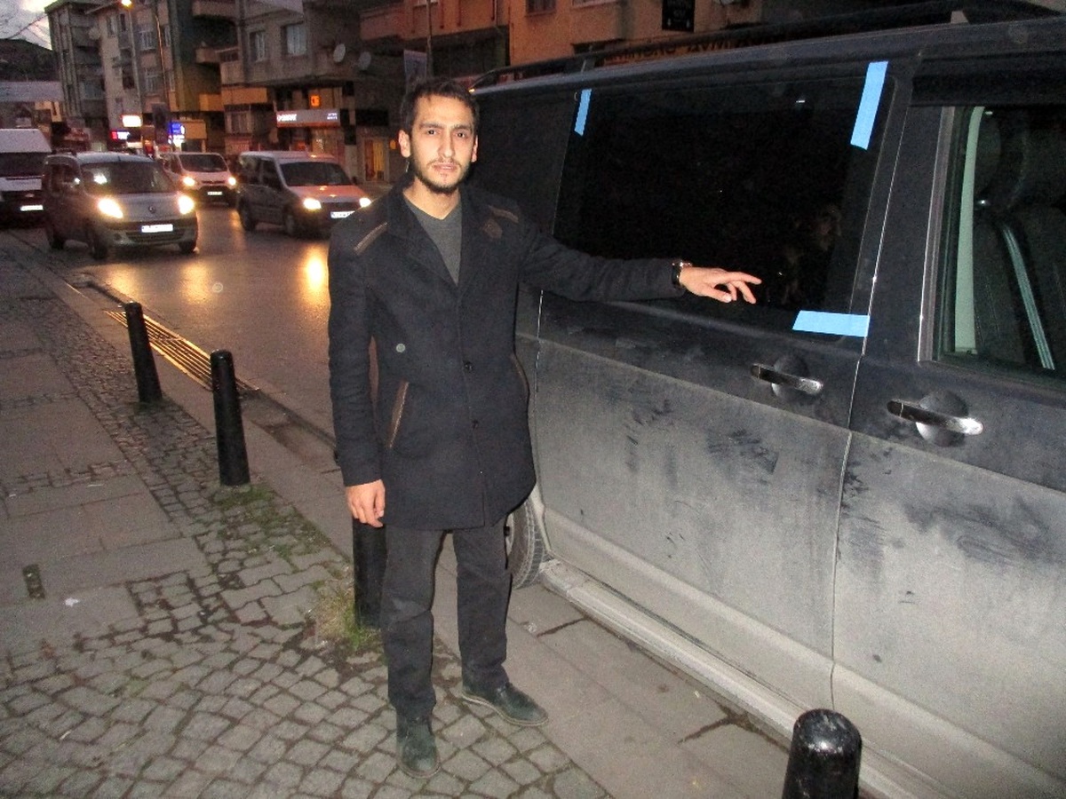 Herkesin Gözü Önünde Hırsızlık Yapan Şüpheliler Kamerada