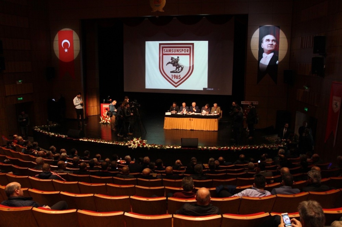 Samsunspor Kongresi Yönetime Aday Çıkmadığı İçin Ertelendi