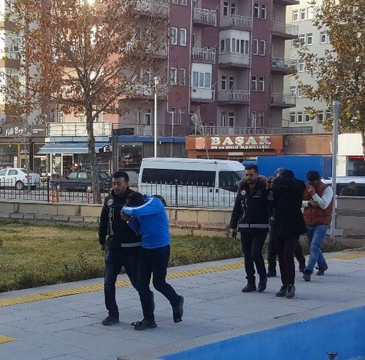Uyuşturucu Tacirleri Polisten Kaçamadı