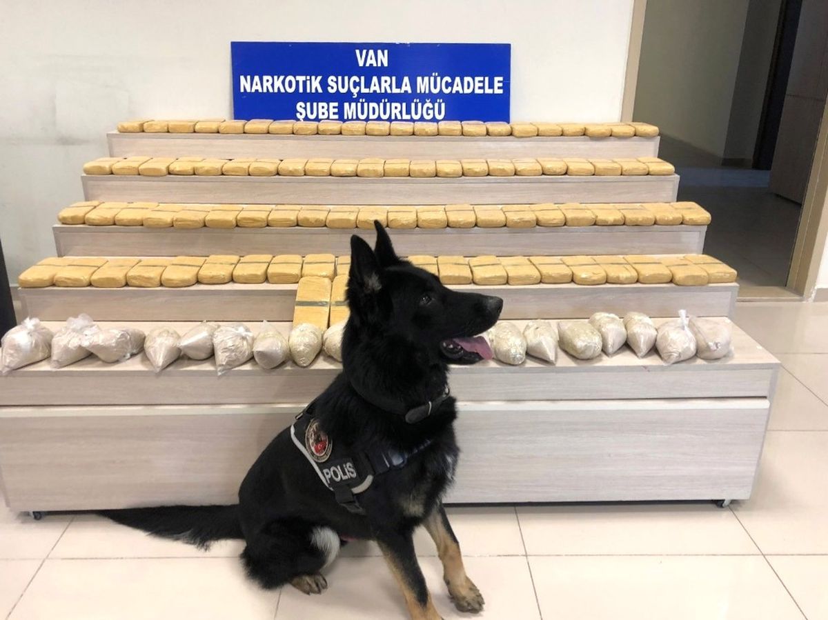 2017\'de Toplam 4 Ton 880 Kilogram Eroin Maddesi Ele Geçirildi