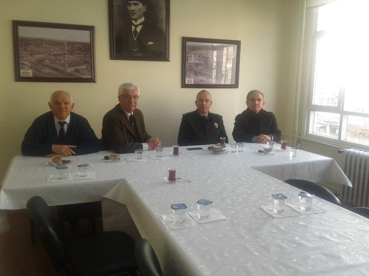 Alay Komutanı Kent Konseyini Ziyaret Etti