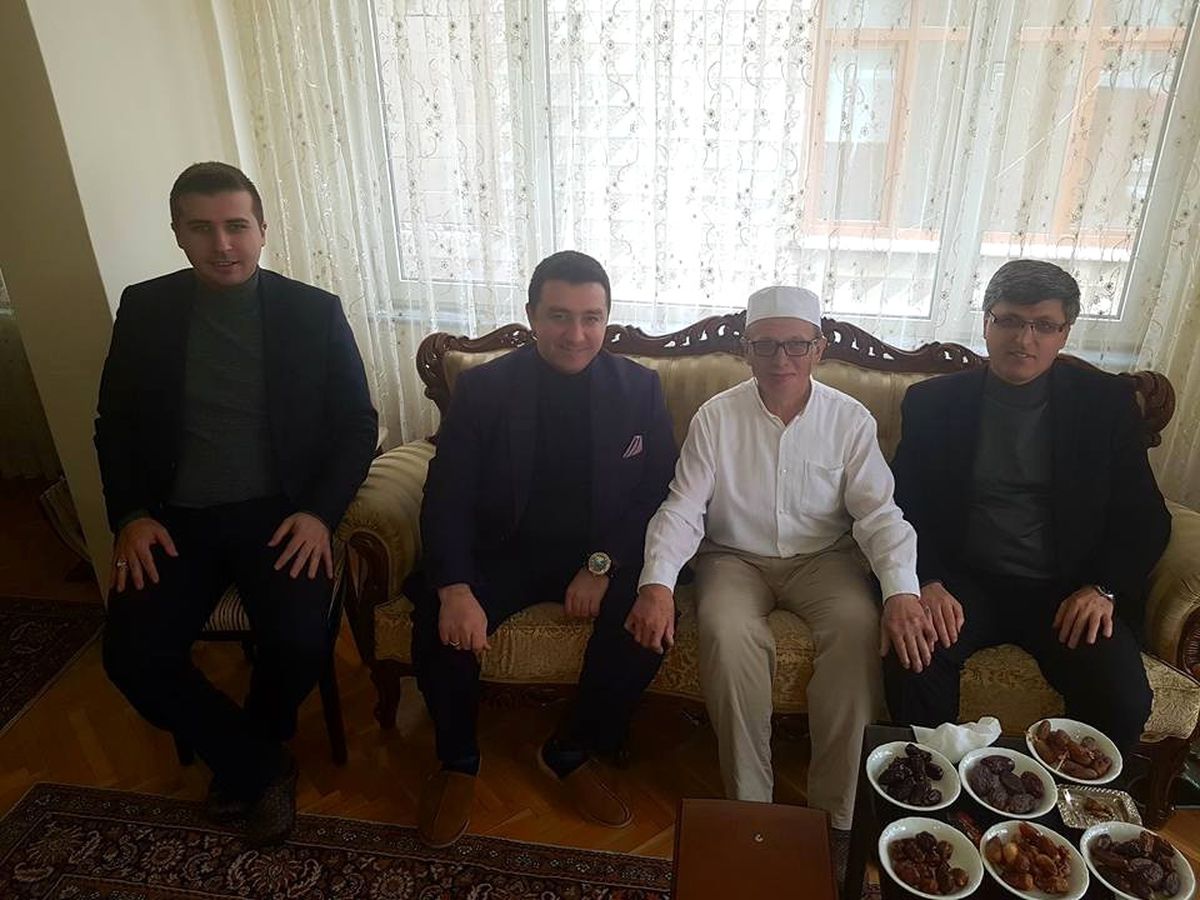 Başkan Bakıcı Umre\'den Dönen Kent Konseyi Başkanı Osman Tekeli\'yi Ziyaret Etti