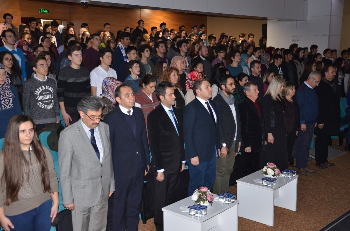 Bozüyük\'te Öğrencilere "Yks\'yi Kazandıracak 4 Taktik" Konulu Seminer Verildi