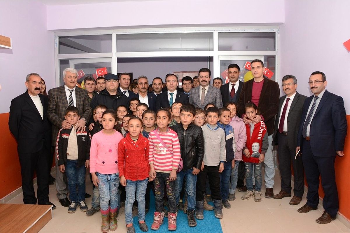 Çataklı Öğrencilerin Su Sevinci