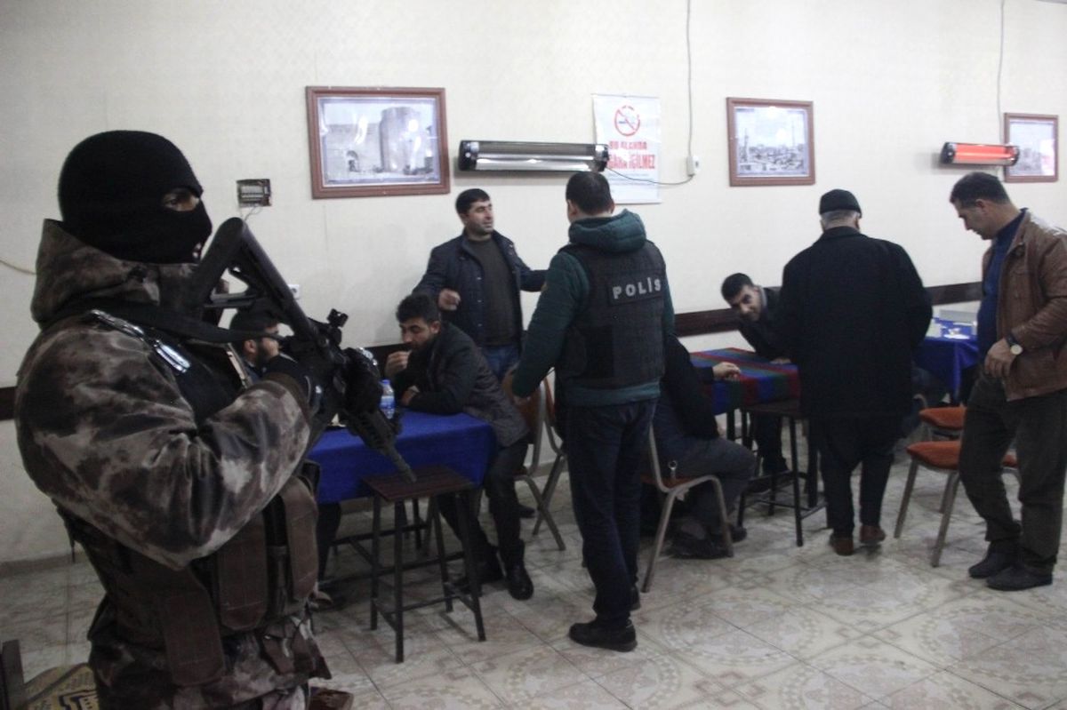Diyarbakır\'da Yılbaşı Öncesi Asayiş Uygulaması