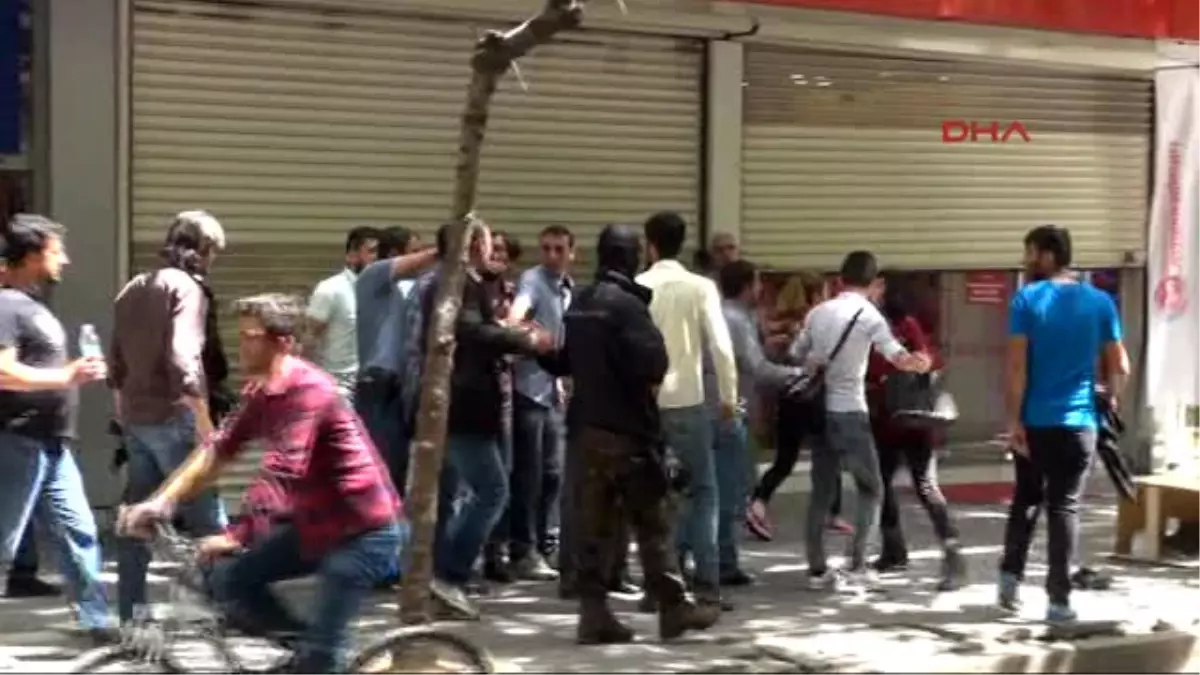 Diyarbakır Zırhlı Araçla Çarptığı Kadının Ölümüne Neden Olan Polisin Hapis Cezası Ertelendi