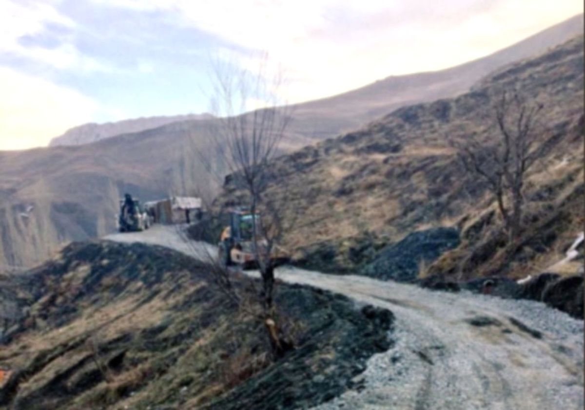Hakkari\'de Yol Yapım Çalışması