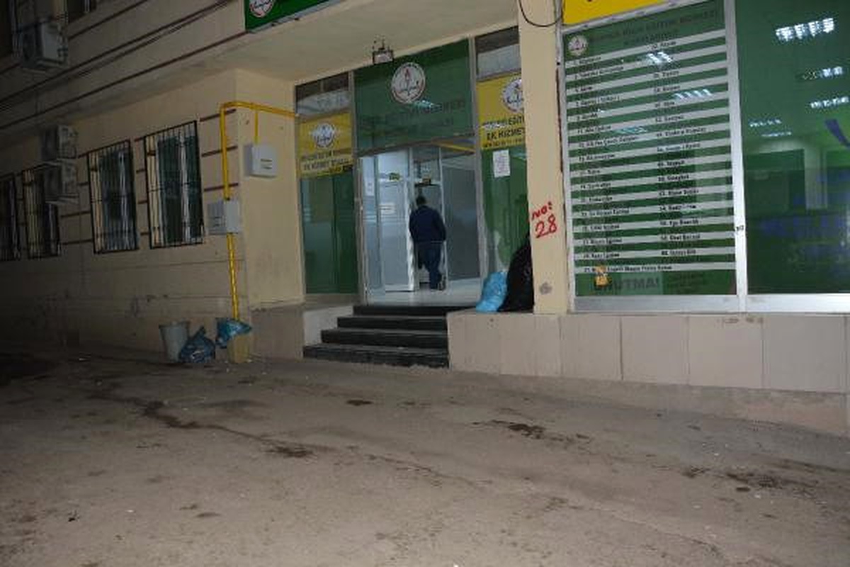 Halk Eğitim Merkezi\'nden Çıkışta Tabancayla Vuruldu