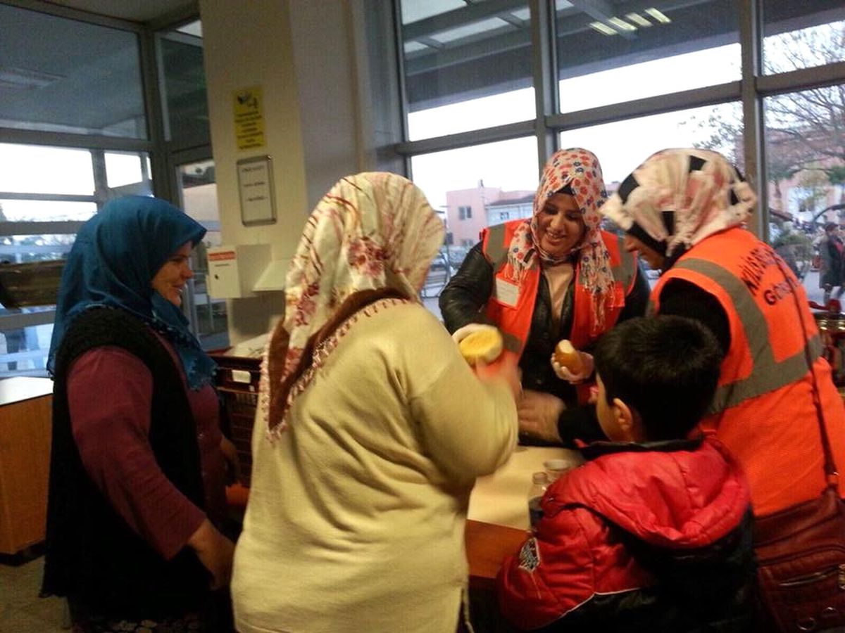 Hastalara Çorba Dağıtıldı