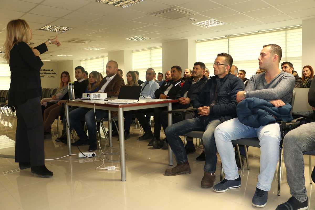Hizmet Kalitesi Eğitimlerle Daha Yükseliyor