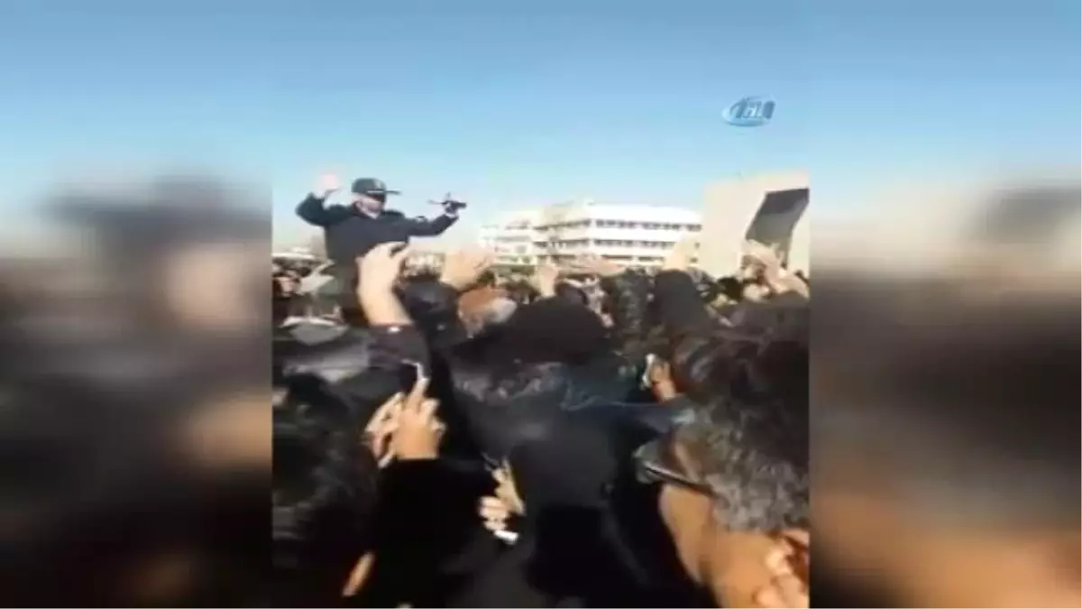 İran\'da Hükümet Karşıtı Gösteri- Binlerce İnsan Temel Gıda Maddelerindeki Yüzde 40\'lık Artış...