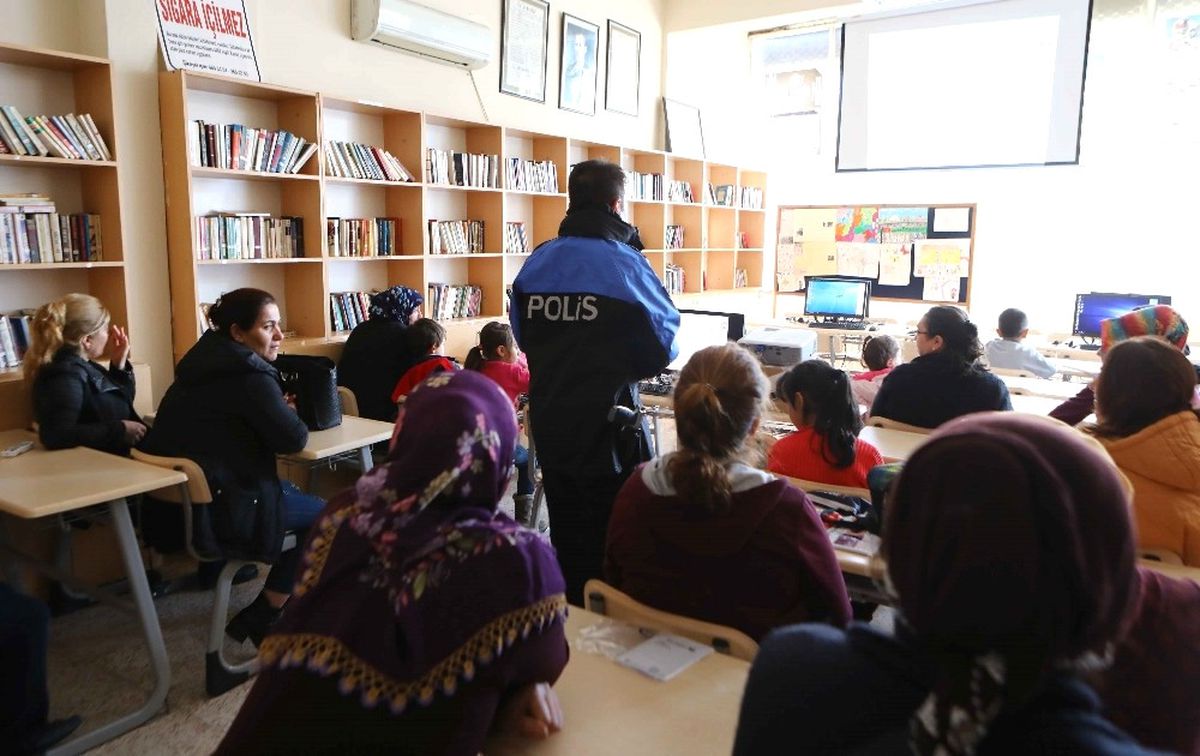 Kadınlara "Şiddet" Semineri