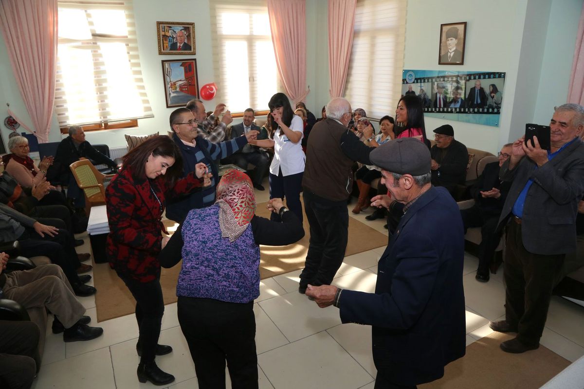 Kırmızıtoprak\'ta Coşkulu Yılbaşı