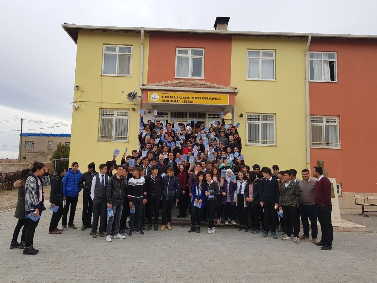 Öğrencilere Terör Konulu Seminer Verildi
