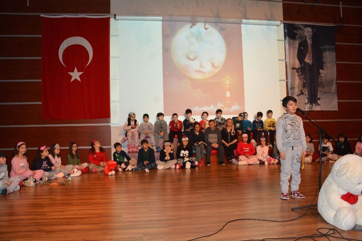 Ted Şanlıurfa Kolejinde Şiir Dinletisi