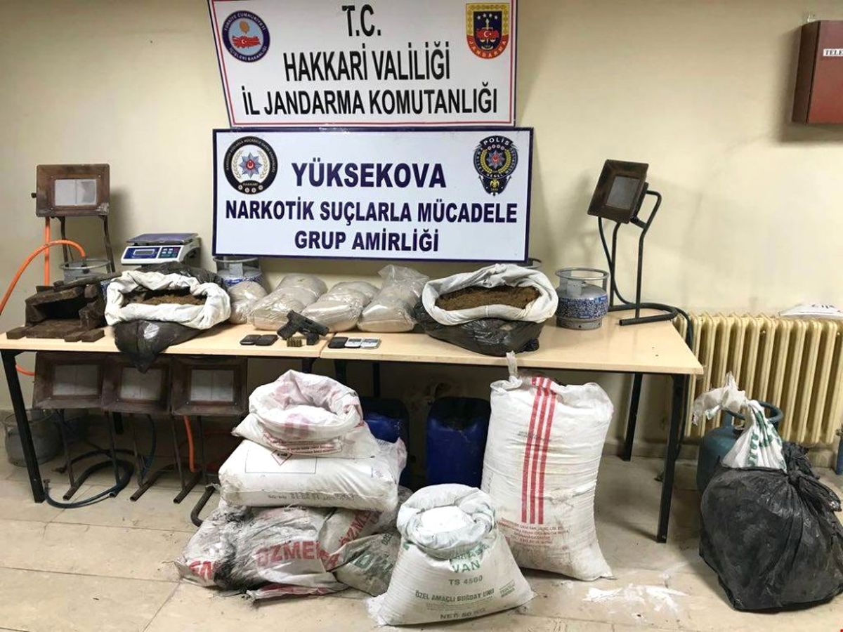 Yüksekova\'da Uyuşturucu İmalathanesine Operasyon