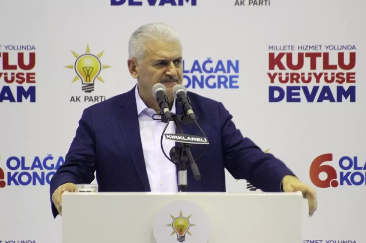 Başbakan Yıldırım: "Darbecilerin Mi, Darbeye Göğsüne Geren Vatandaşlarımın mı Yanındasın?