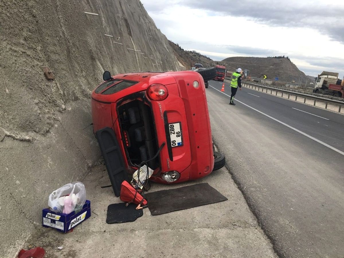 Bir Kaza Diğer Bir Kazaya Davetiye Çıkardı: 8 Yaralı