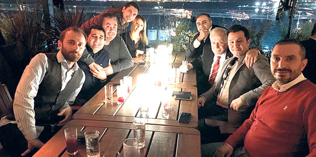 Cengiz Özyalçın\'dan Veda Yemeği