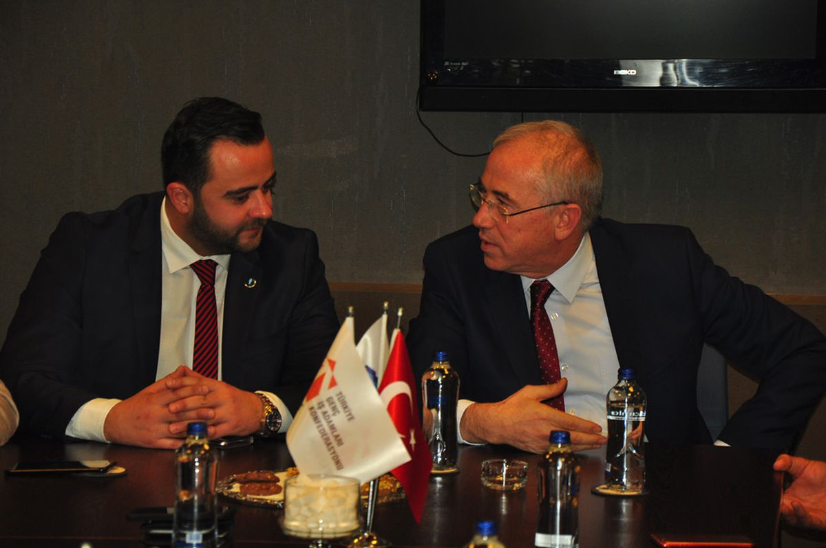 Erdoğan Tekgöz Genç İşadamları İle Buluştu