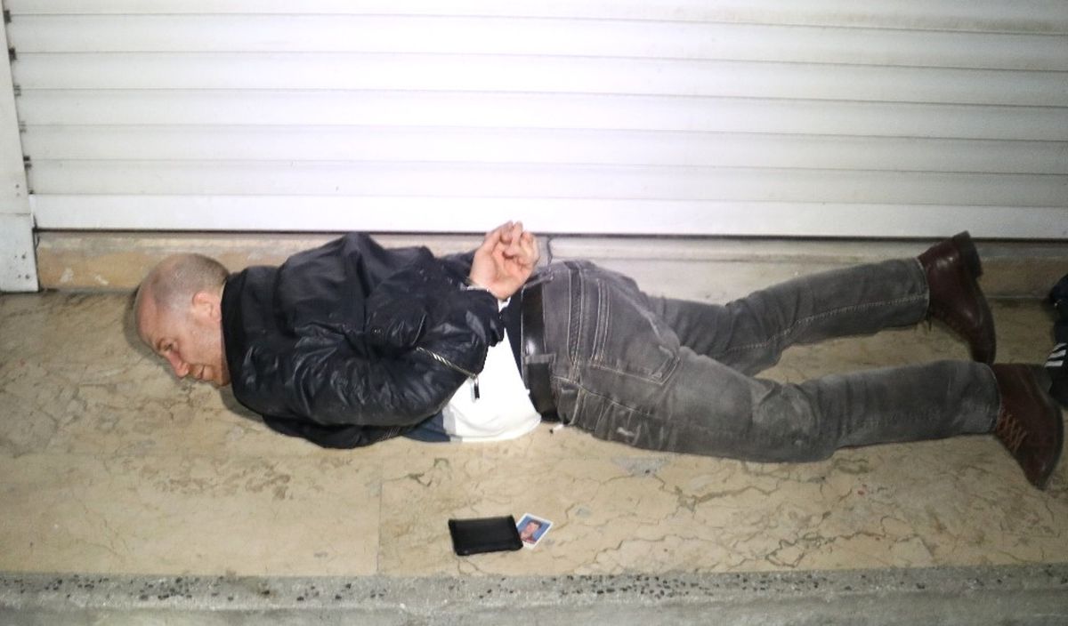Hırsızlar Suçüstü Polislere Yakalandı