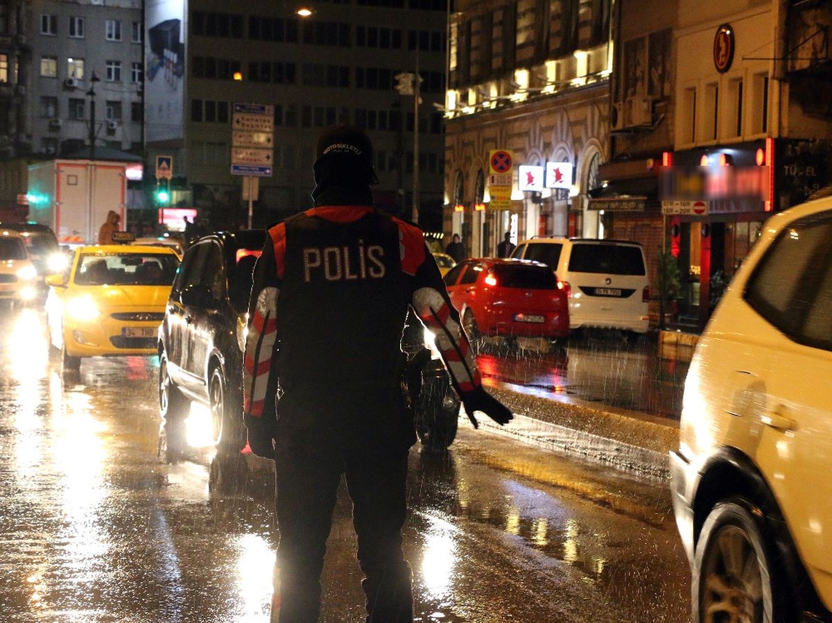 İstanbul\'da Bin 200 Polisle \'Yeditepe Huzur\' Uygulaması