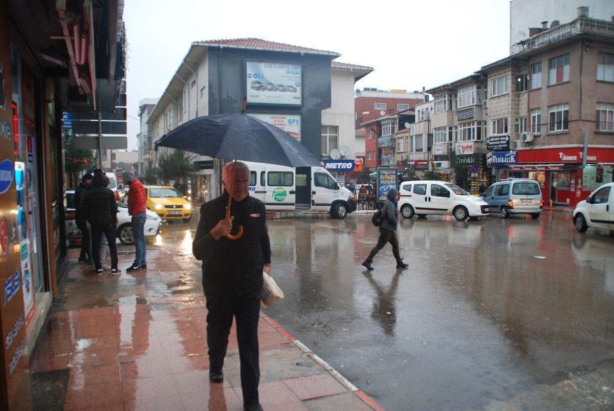 Keşan\'da Sağanak Yağış