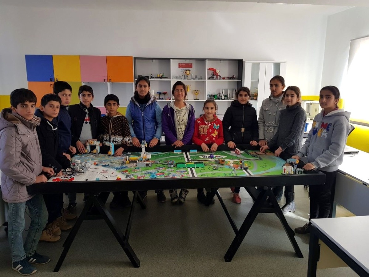 Midyat Polisi Öğrencilere Tasarım Kodlama Kursu Verdi
