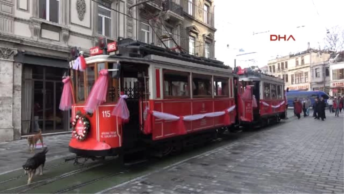 İstanbul\'da Nostaljik Tramvay Seferleri Yeniden Başlıyor