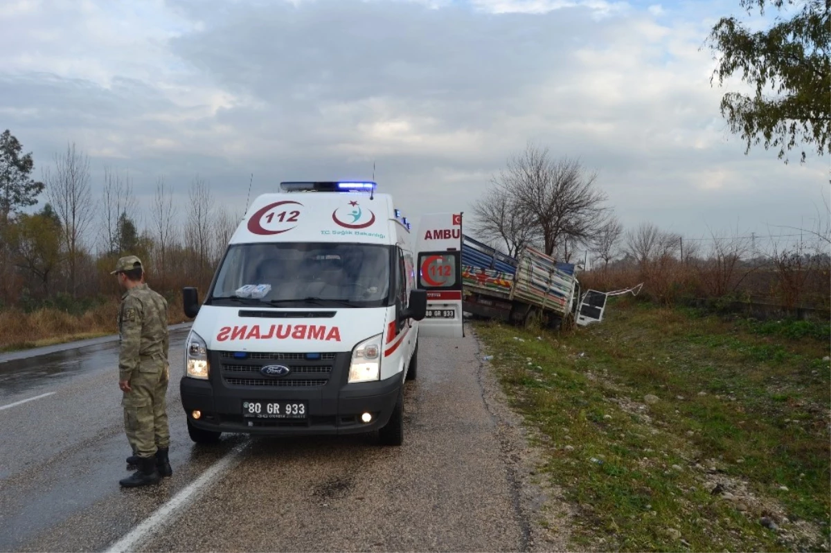 Osmaniye\'de Trafik Kazası: 3 Ölü, 4 Yaralı