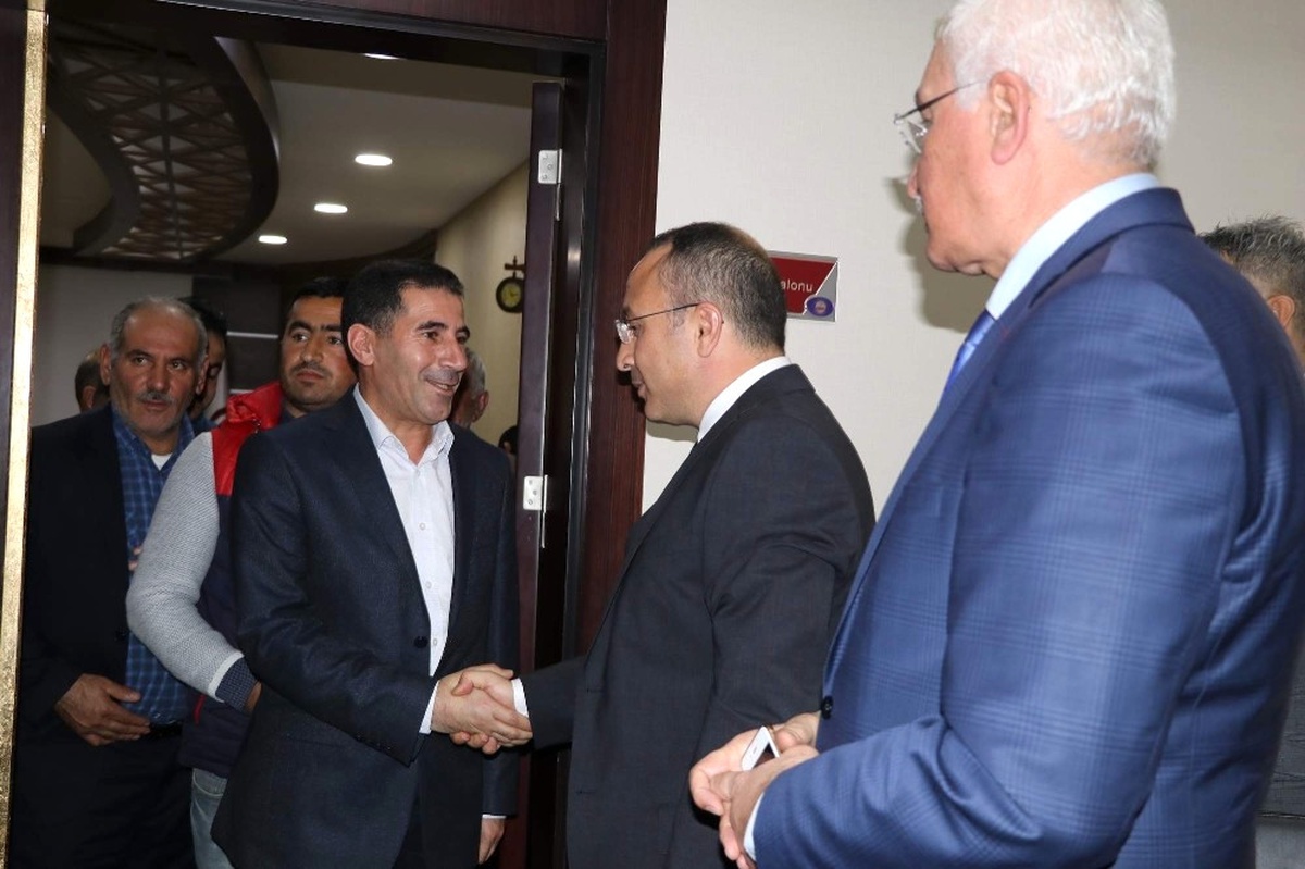 Siirt Valisi Atik\'ten Halkla Buluşma Toplantısı