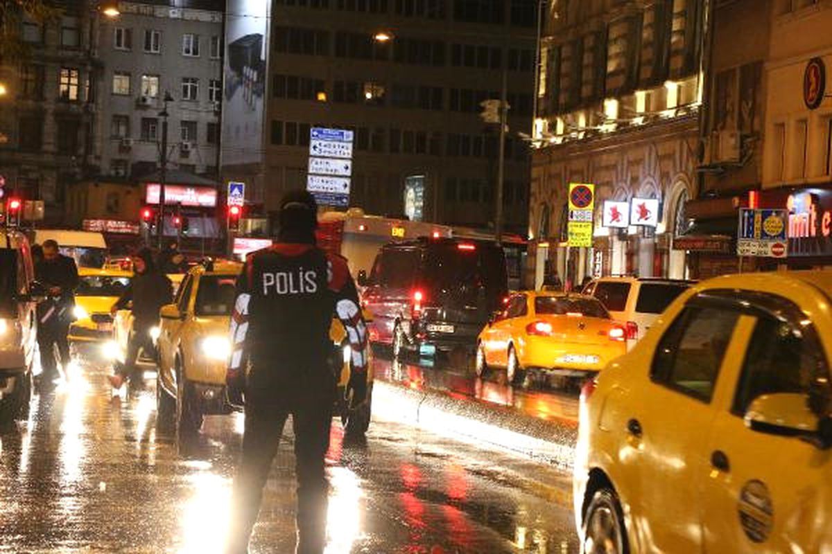 Yılbaşı Öncesinde İstanbul Genelinde Asayiş Denetimi