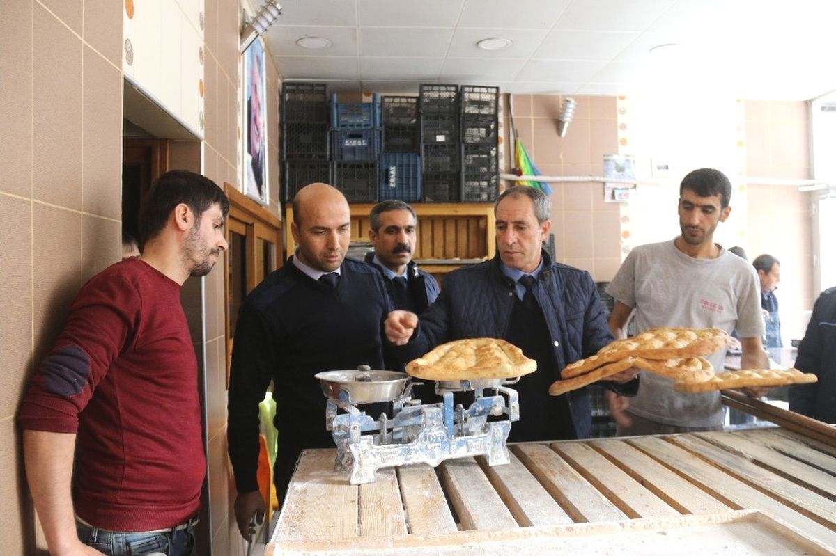 Zabıta Ekiplerinden Yeni Yıl Denetimi