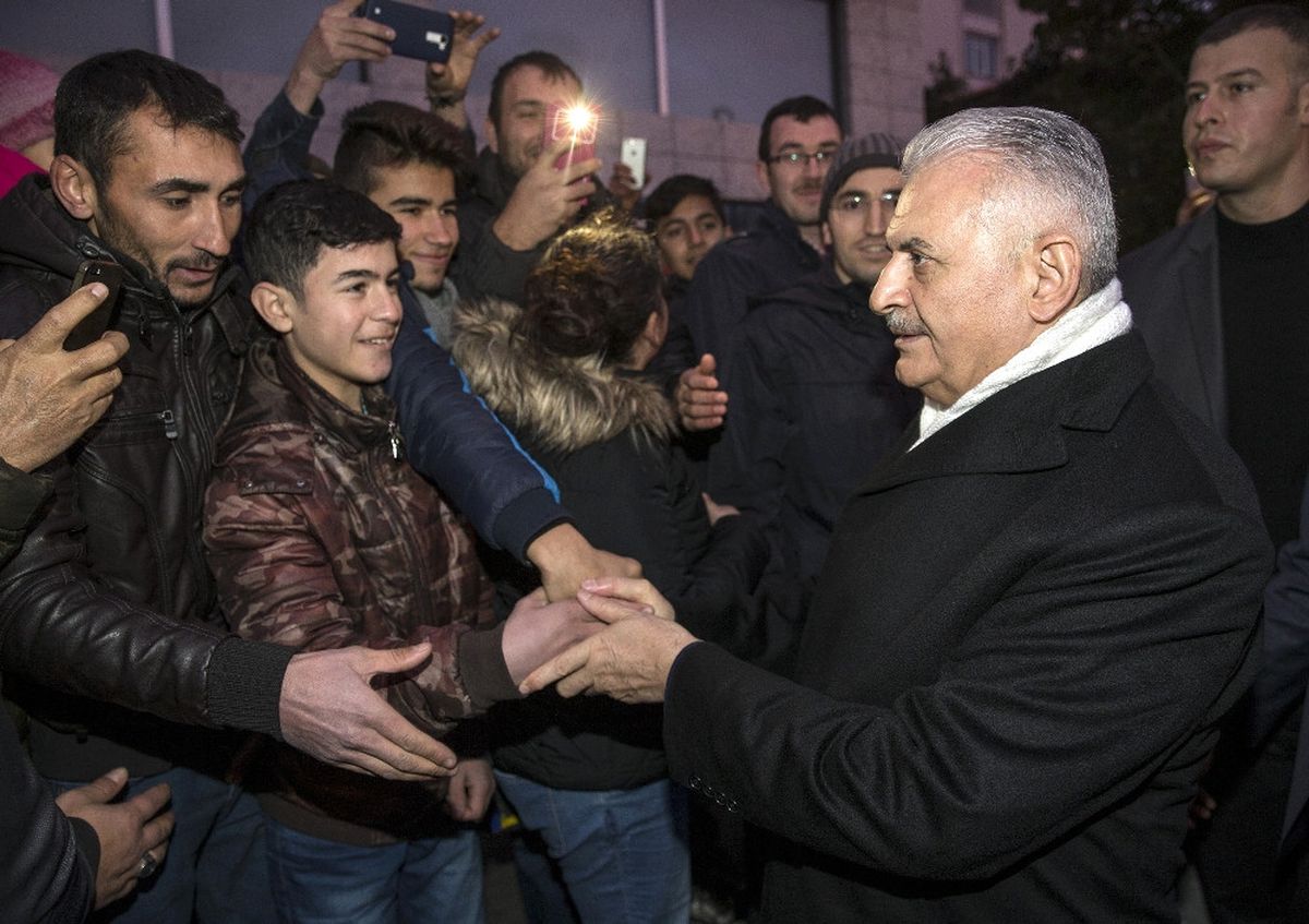 Başbakan Yıldırım Isparta Valiliği\'ni Ziyaret Etti