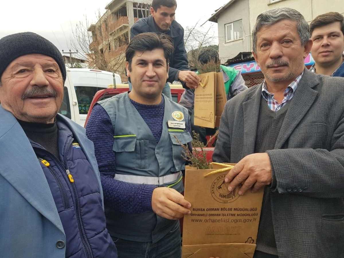 Büyükorhan "Yeni Yıla Ağaç Keserek Değil, Fidan Dikerek Giriyor